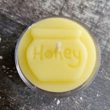 Load image into Gallery viewer, 100% All Natural Beeswax Tealight Candles - Set of 4
