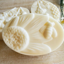 Load image into Gallery viewer, Bee Calm - Chamomile, Honey, Kaolin Clay, Goats Milk & Honey Soap