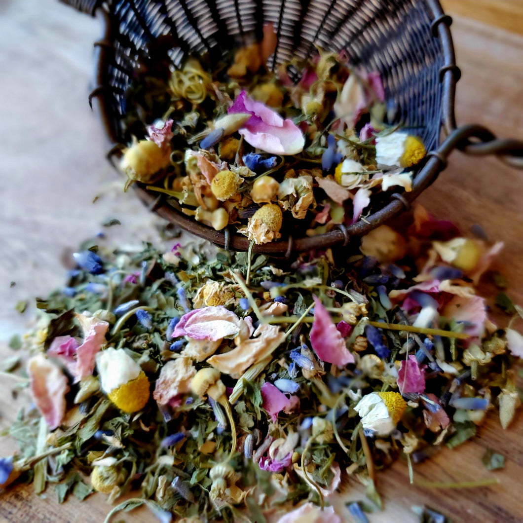 Bee Mindful - Gratitude & Reflection - Organic Loose Leaf Herbal Tea Infusion