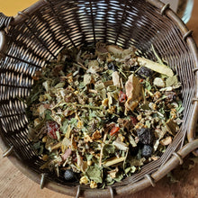 Load image into Gallery viewer, Bee Well - Echinacea &amp; Elderberry - Organic Loose Leaf Herbal Tea Infusion
