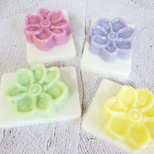 Load image into Gallery viewer, Fresh Aromas - Safe &amp; Natural Wax Melts
